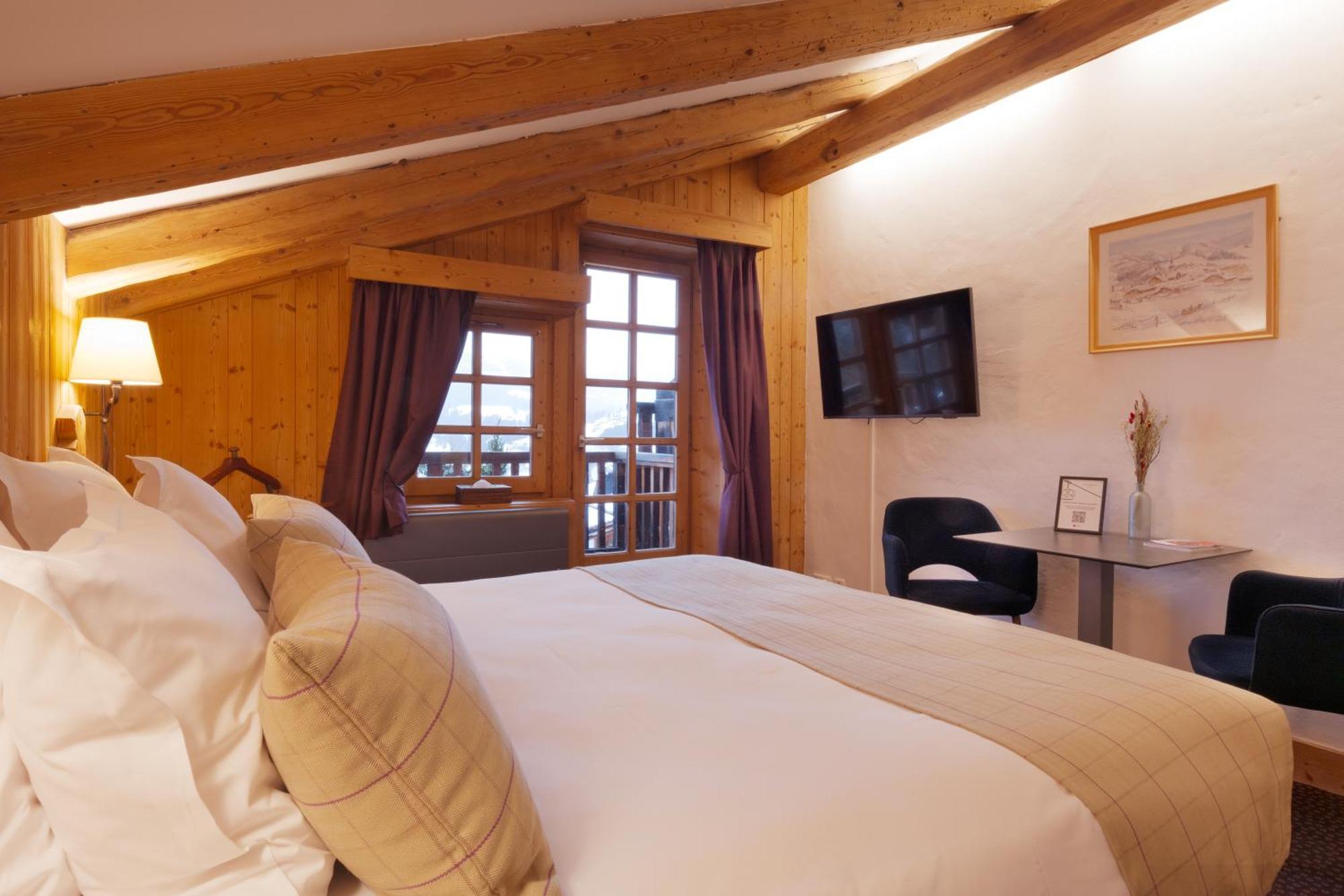 La Ferme Du Golf Hotell Megève Rum bild
