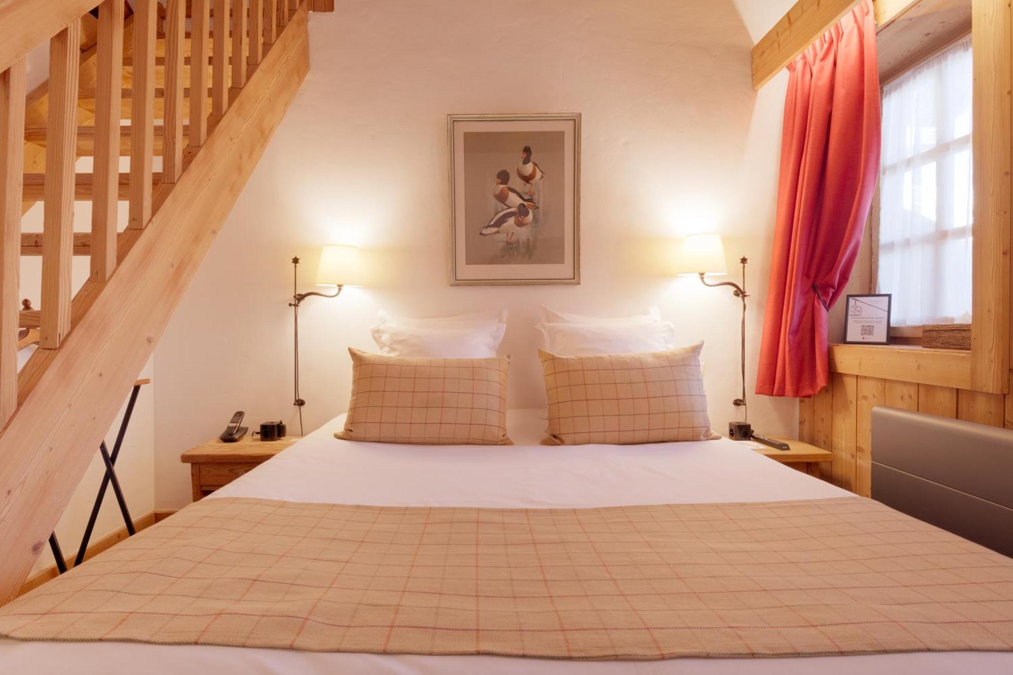 La Ferme Du Golf Hotell Megève Rum bild