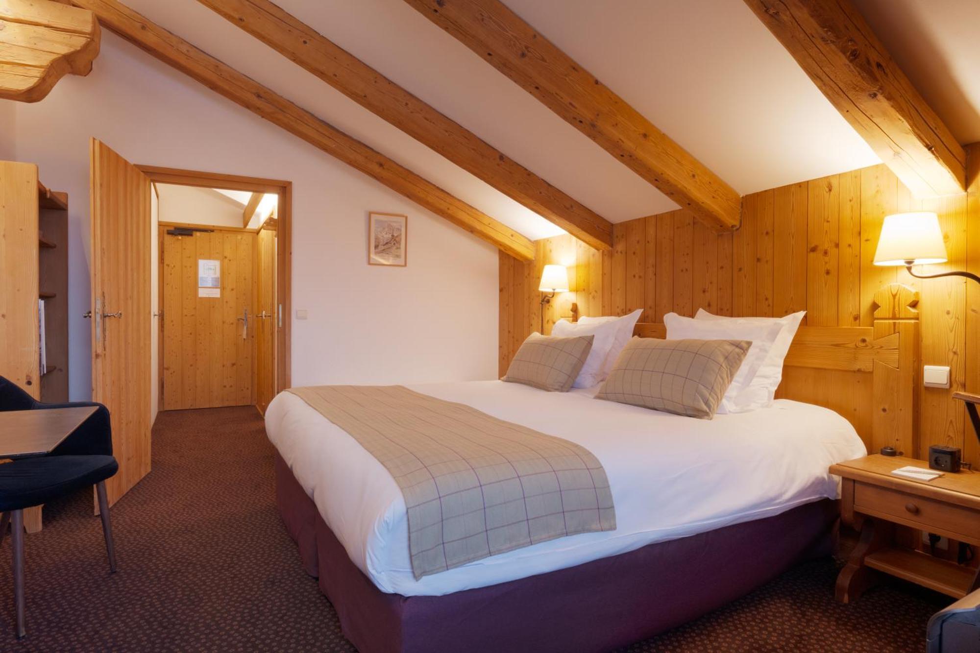 La Ferme Du Golf Hotell Megève Rum bild